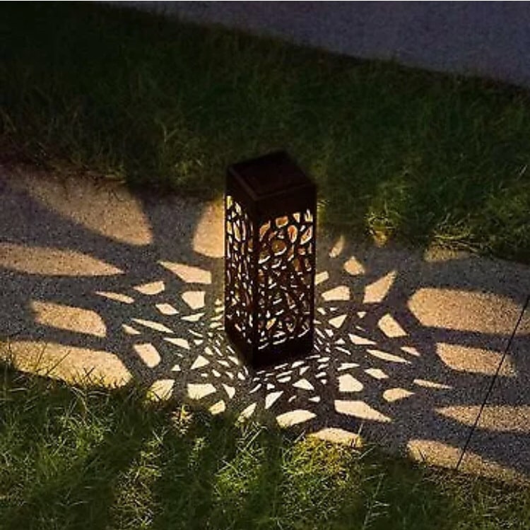Solar Pathway Lights with Hollow Lattice Design for Garden Lawn and Landscape Outdoor Lighting