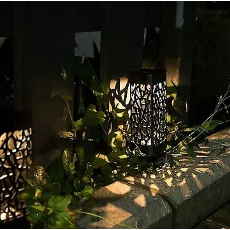 Solar Pathway Lights with Hollow Lattice Design for Garden Lawn and Landscape Outdoor Lighting