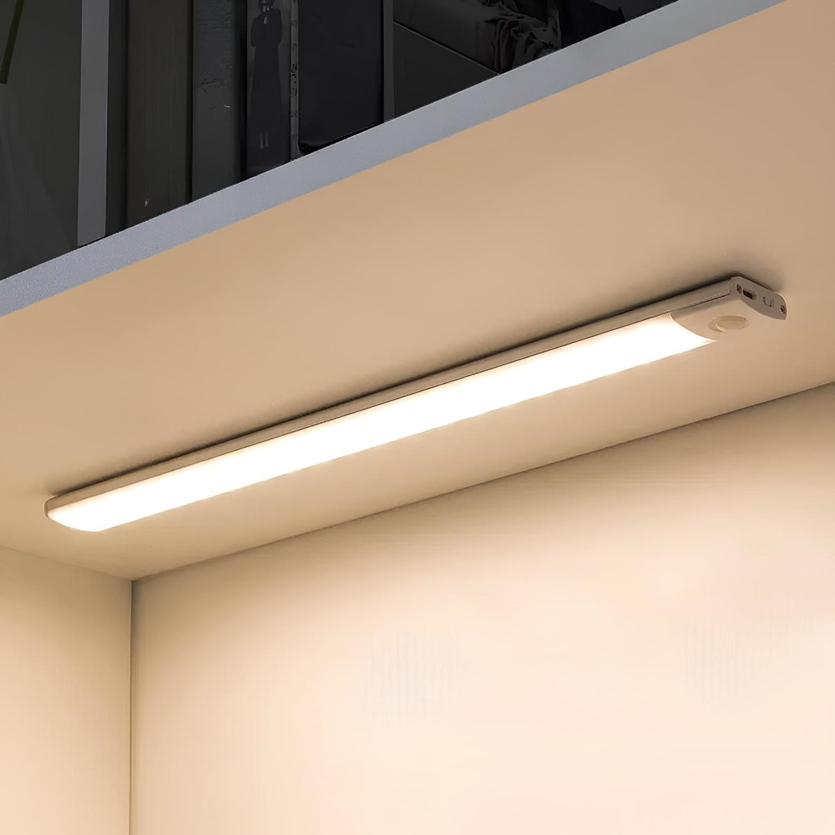 Under Cabinet Lights Wireless Lighting Motion Sensor LED Rechargeable Closet