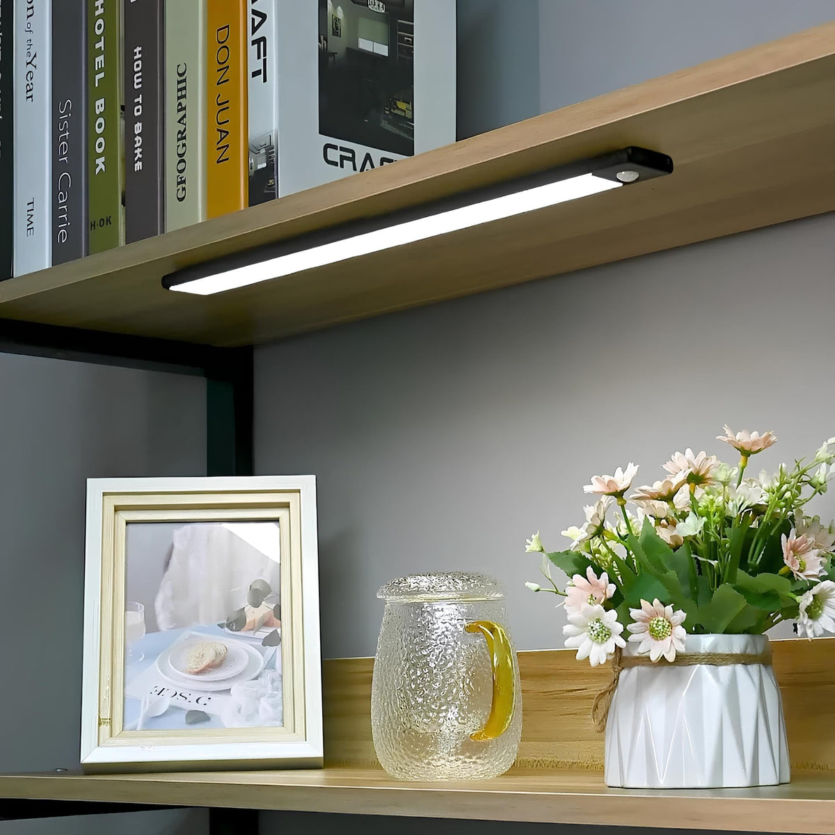 Under Cabinet Lights Wireless Lighting Motion Sensor LED Rechargeable Closet