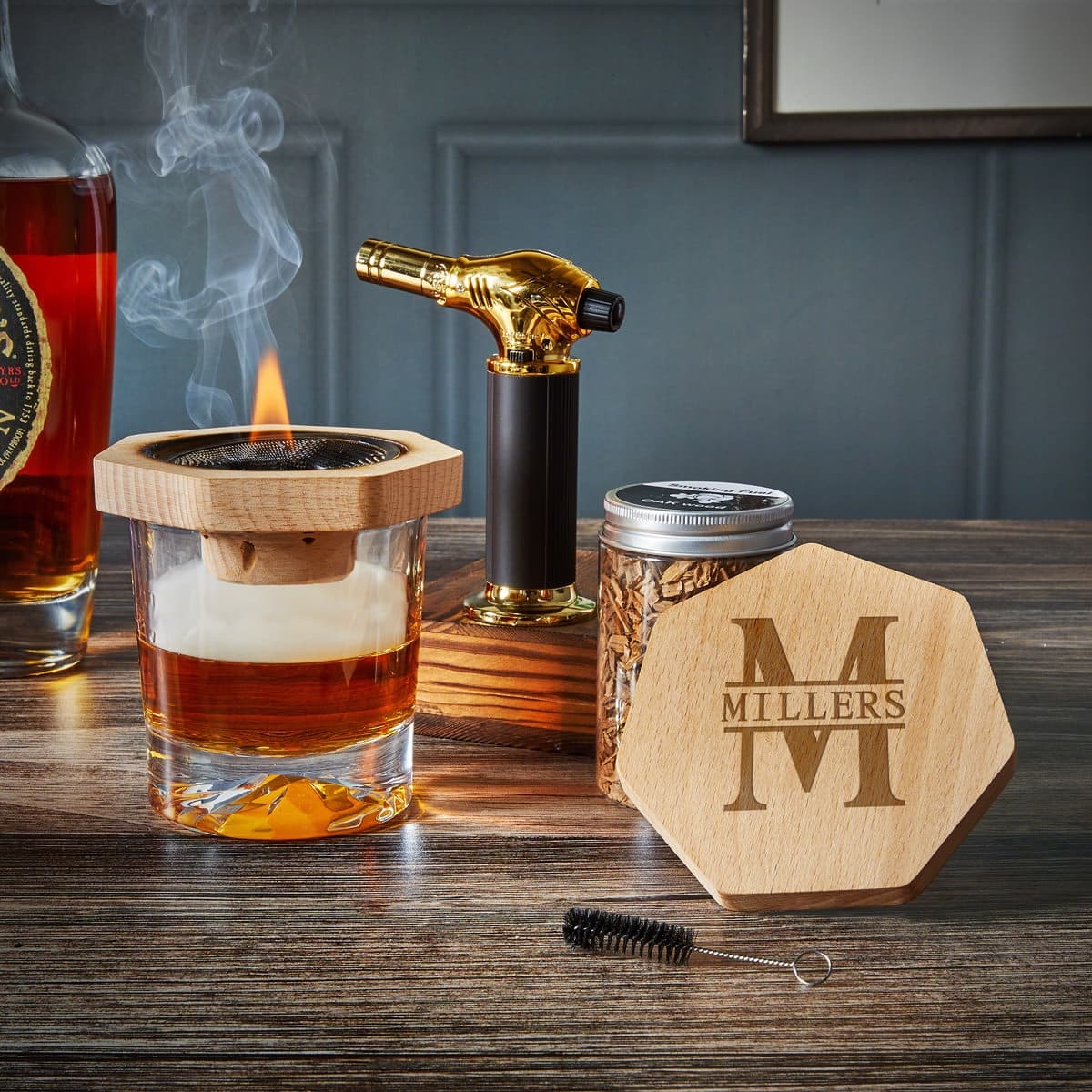 Whiskey Smoker Kit and Cocktail with Wooden Hexagonal Design for Smoked Old Fashioned Drinks