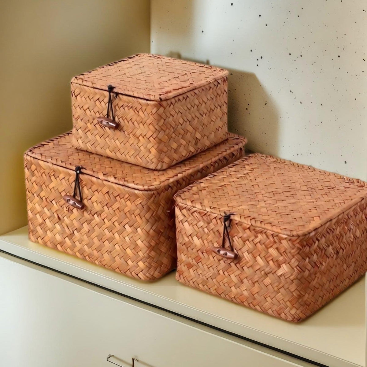 Women's Woven Storage Basket with Rattan Lidded Design and Seagrass Toggle Closure Laundry Hamper