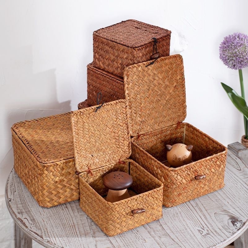 Women's Woven Storage Basket with Rattan Lidded Design and Seagrass Toggle Closure Laundry Hamper
